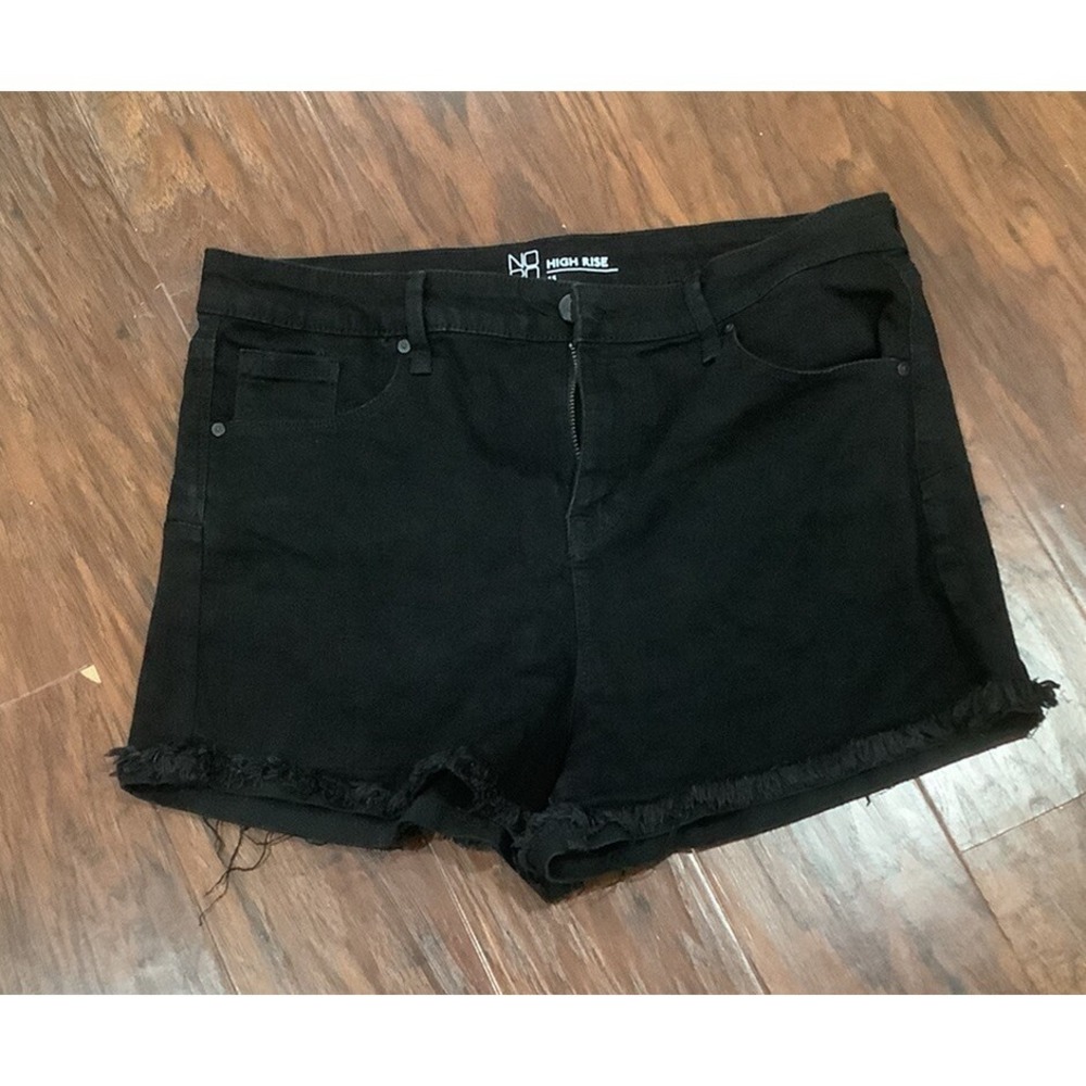 NoBo High Rise Shorts - Picture 2 of 6